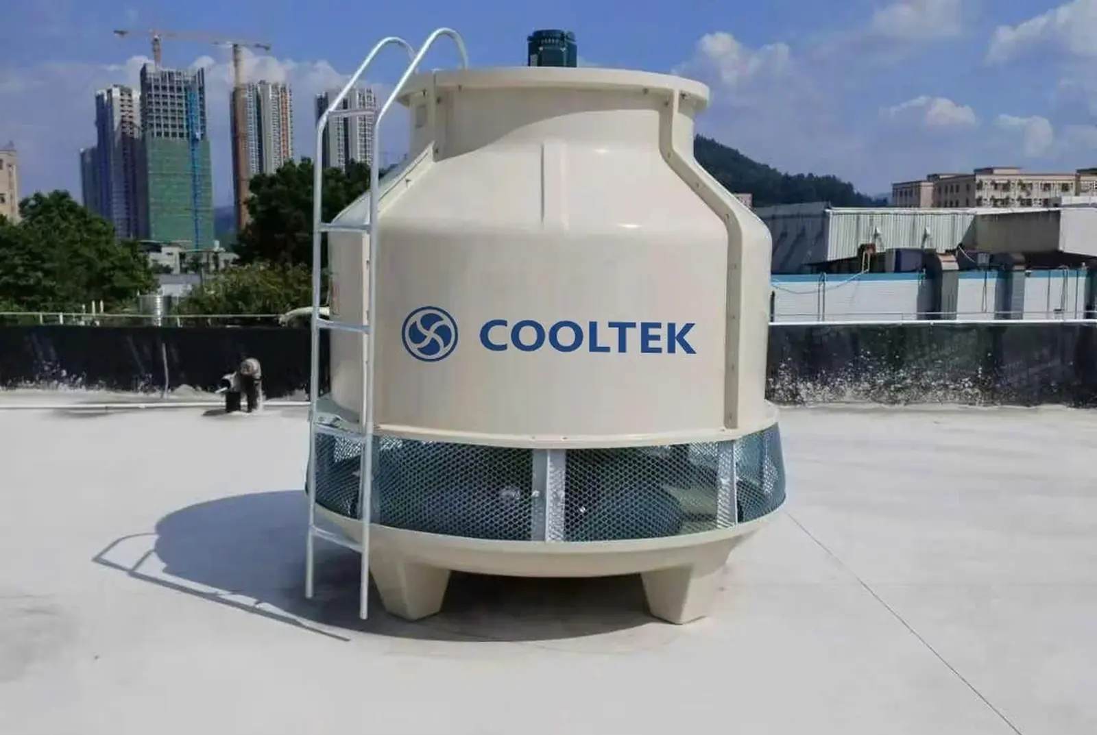 LH Series Drop-in Replacement Cooling Tower Running